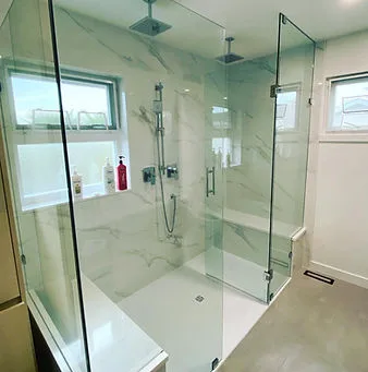 Return Shower with Bench